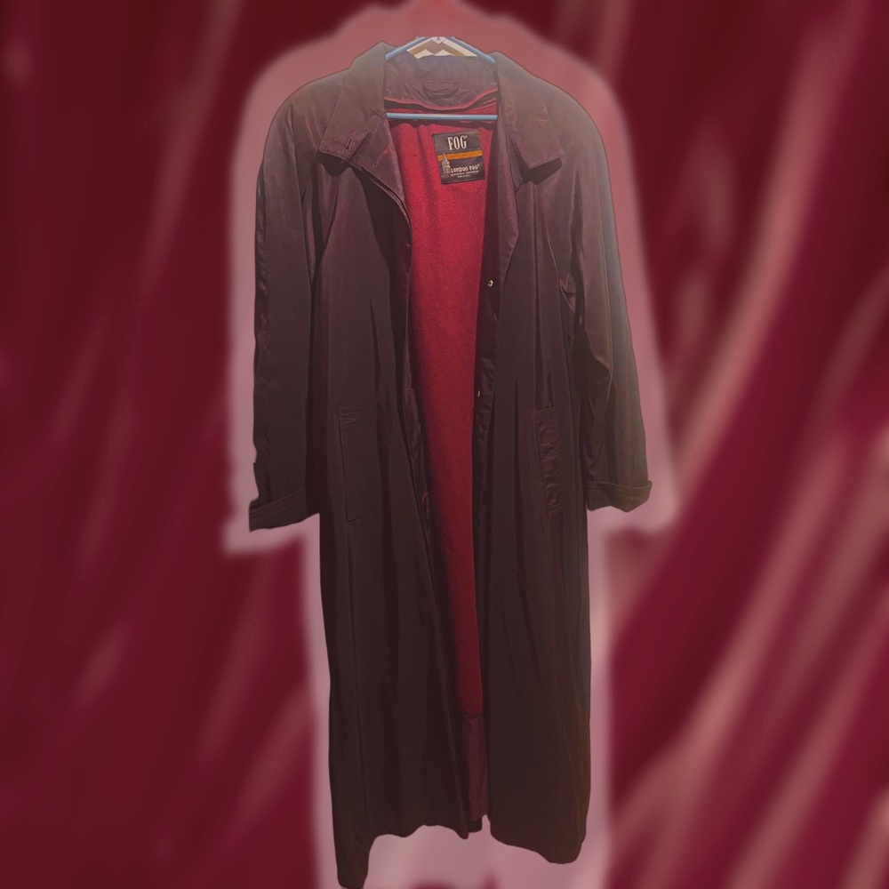 Woman’s size 10 reg, Burgundy trench coat by London Fog